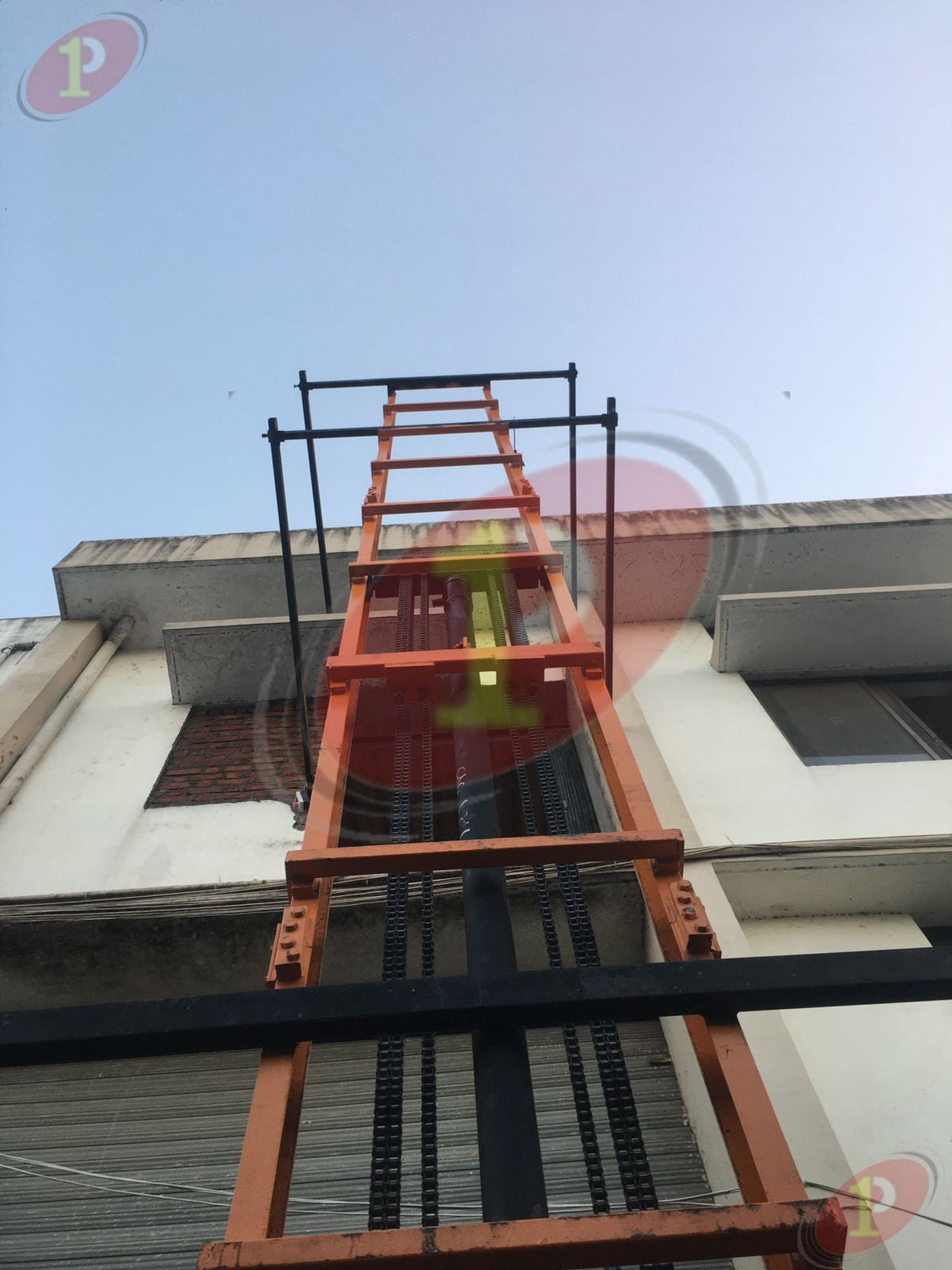 Self Supporting Goods Lift